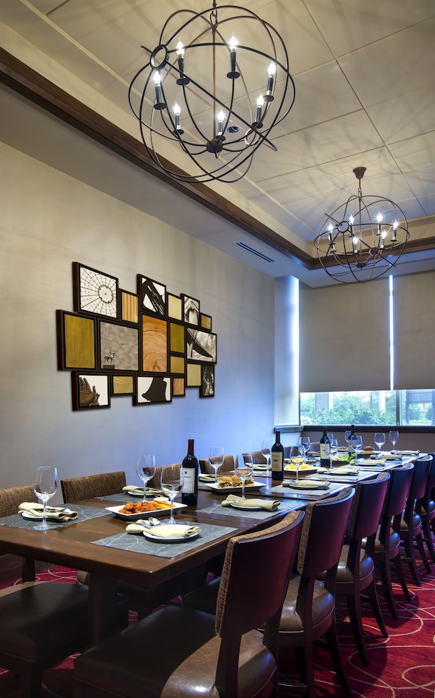 Philadelphia Airport Marriott - photo 32