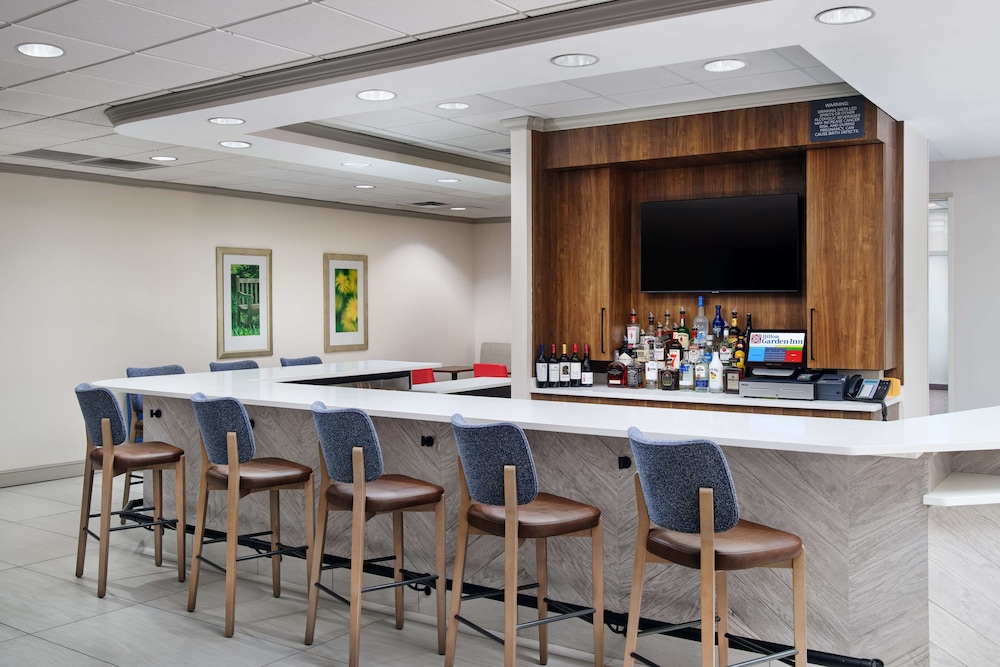 Hilton Garden Inn Schaumburg - photo 26