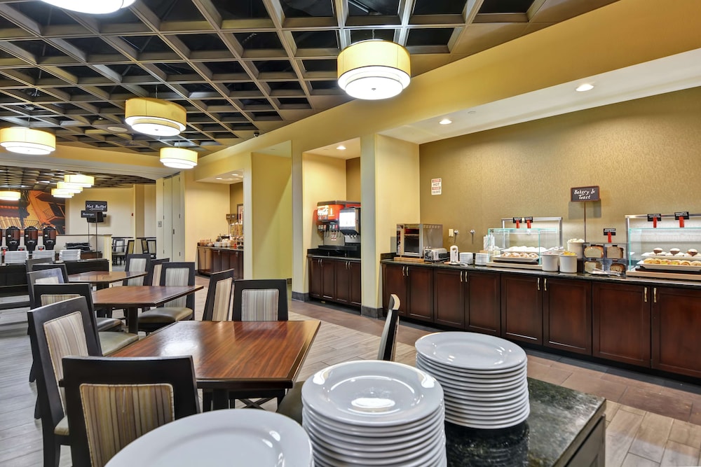 Embassy Suites by Hilton Savannah Airport - photo 45