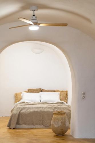 Caval I - last minute hotel in Fira