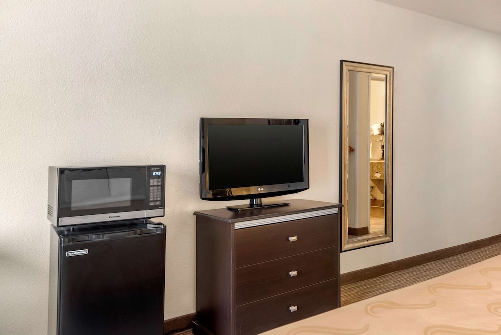 Quality Inn & Suites Limon - photo 25