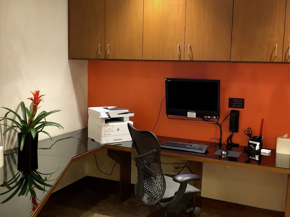 Hilton Garden Inn Baltimore Inner Harbor - photo 26
