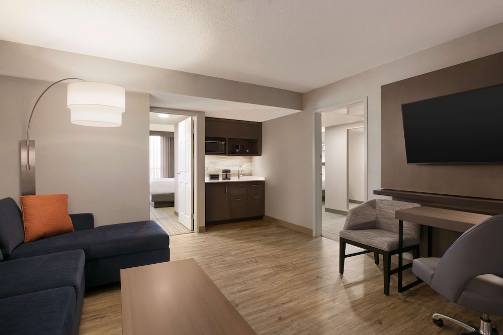 Embassy Suites by Hilton Richmond - photo 16