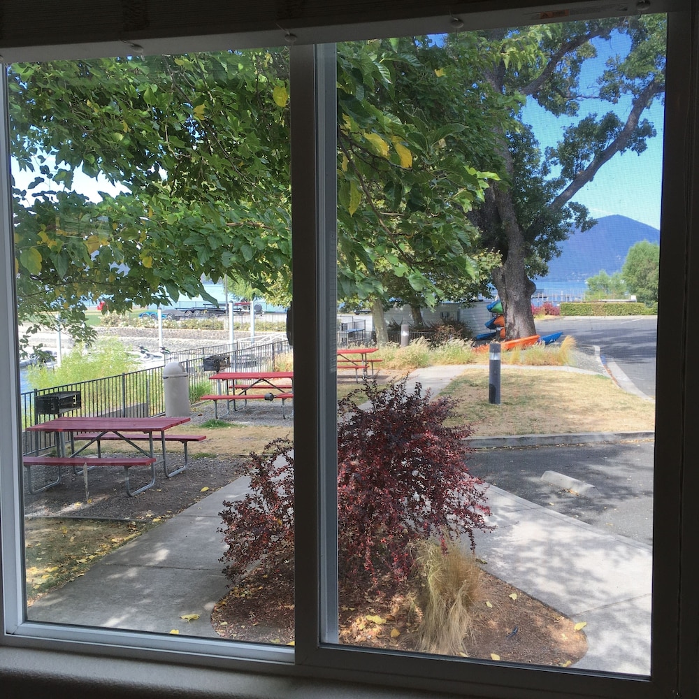 Clear Lake Cottages & Marina - photo 101