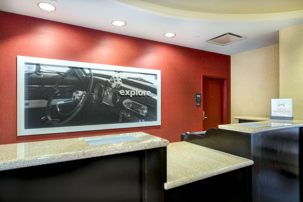 Hampton Inn Suites Scottsboro - photo 2