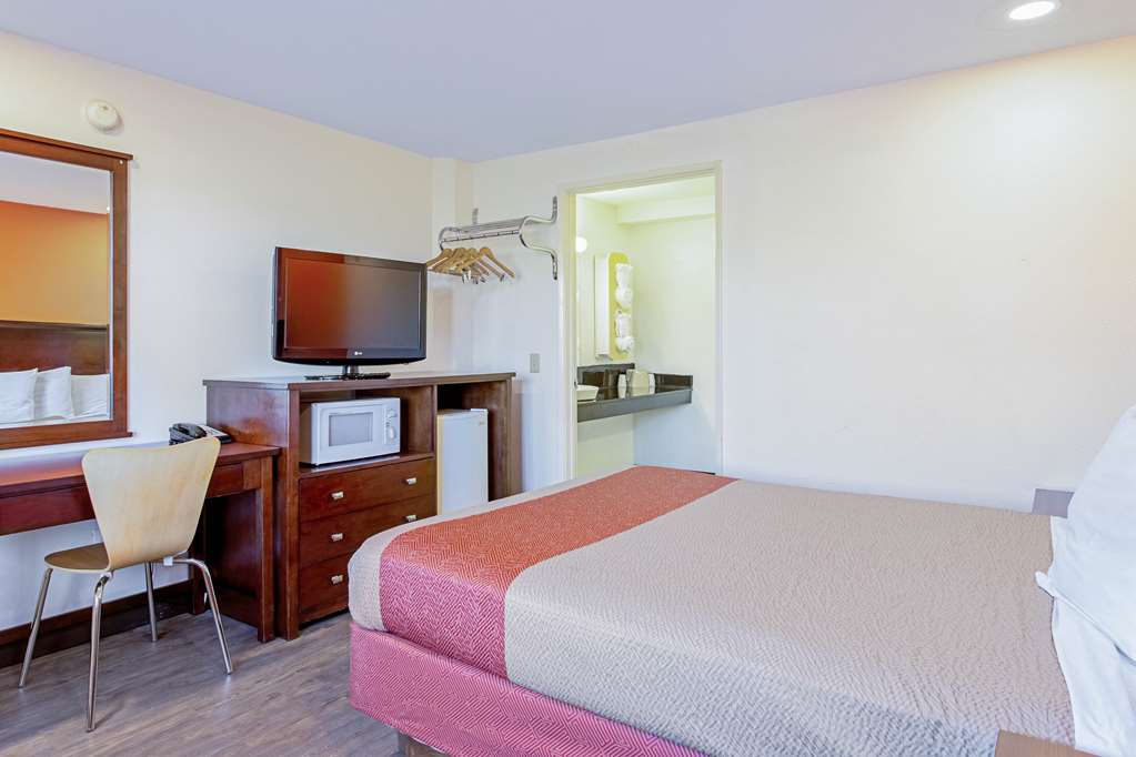 Motel6 Pendleton OR West - photo 8