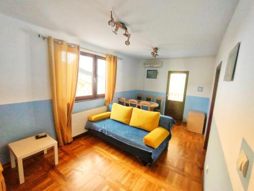 Plavi apartman Airport — 4-Star Luxury Hotel in Belgrade, Serbia