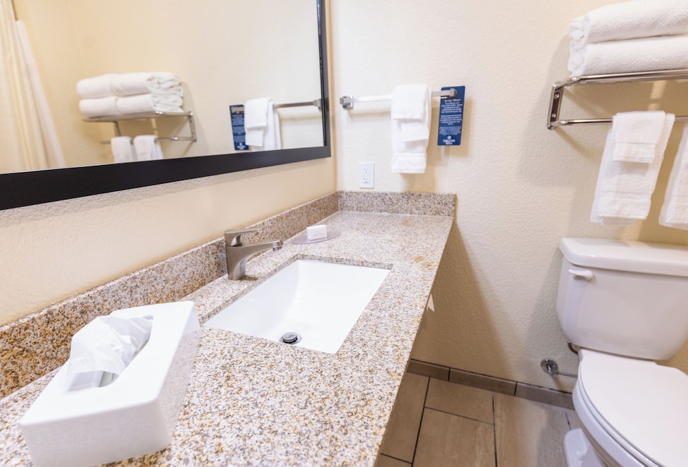 Cobblestone Inn & Suites Winters - photo 49