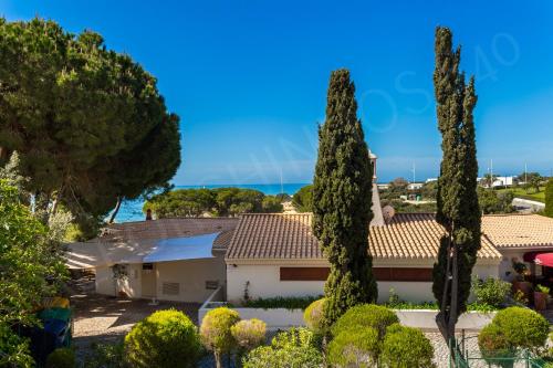 Alporchinos 840 Porches Apartment — 4-Star Luxury Hotel in Armacao De Pera, Portugal