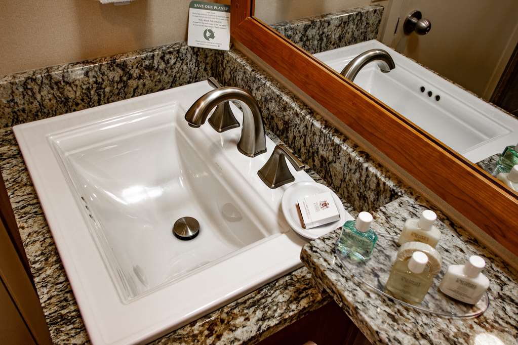 Mirabeau Park Hotel & Convention Center - photo 16
