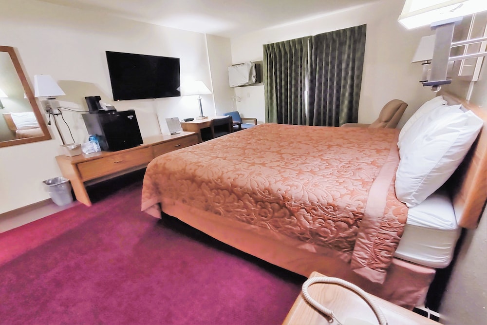 Love Hotels Staples By Oyo At Hwy 10 Mn - photo 17