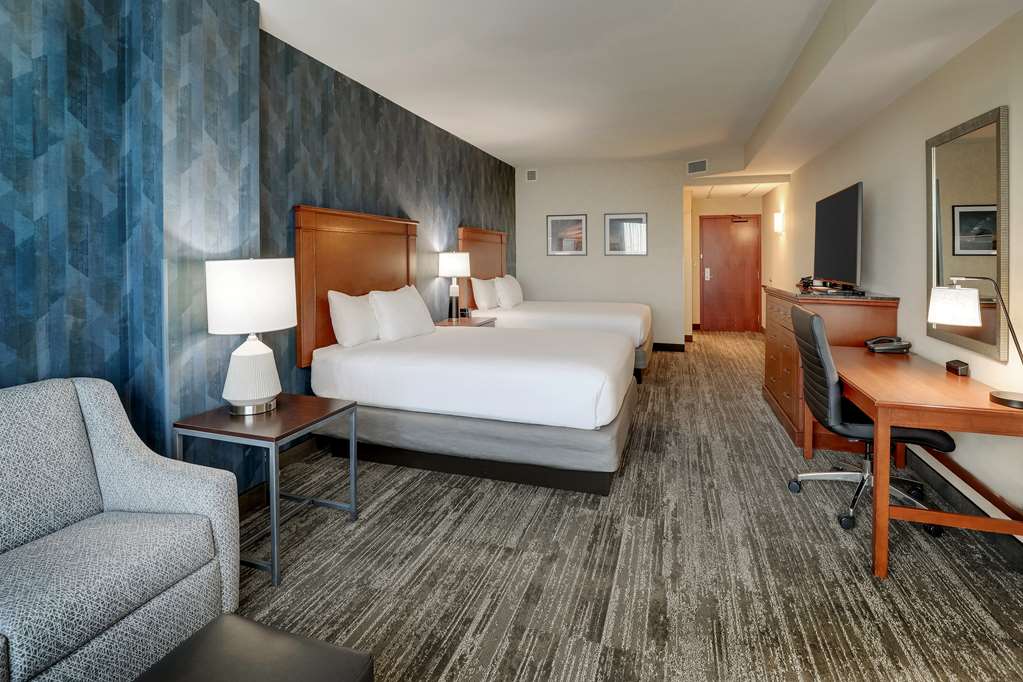 Drury Plaza Hotel Mt. Vernon - photo 37