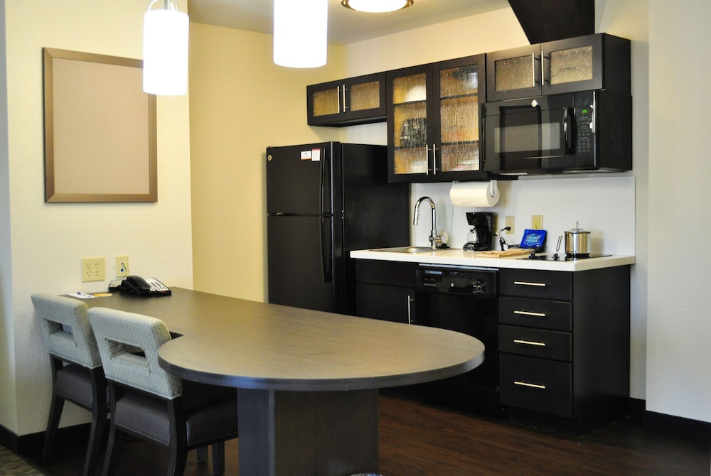 Candlewood Suites Bay City by IHG - photo 10