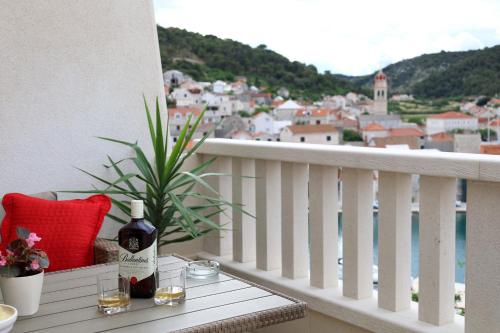 Apartment View — Pucisca — photo 4