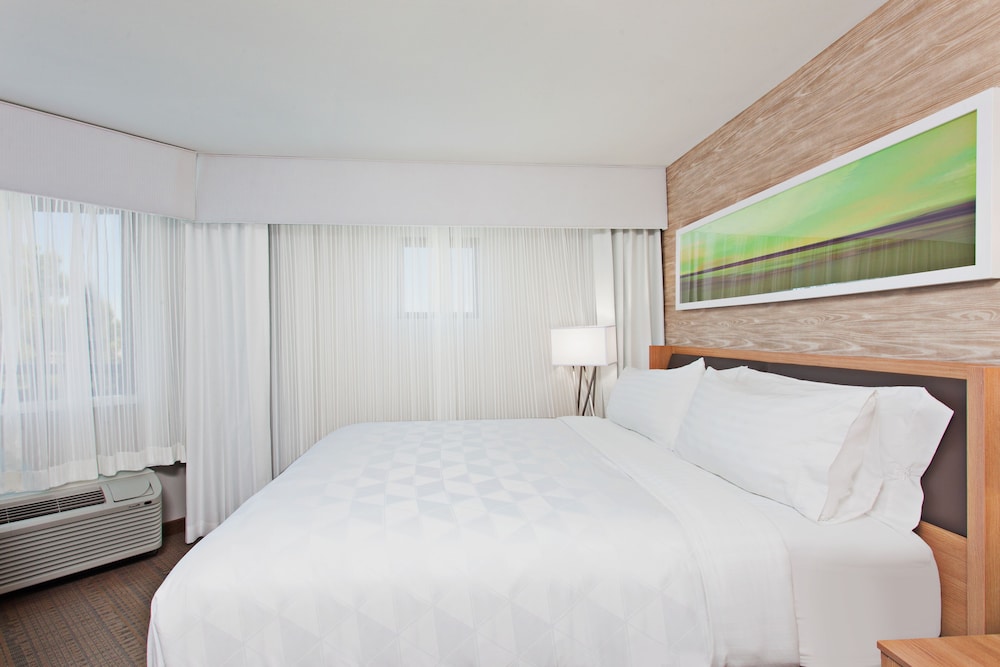 Holiday Inn Palmdale Lancaster by IHG - photo 6