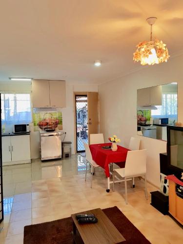Jjjgm Place Alex Hills — Ormiston