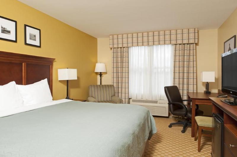 Country Inn & Suites by Radisson Holland MI - photo 2