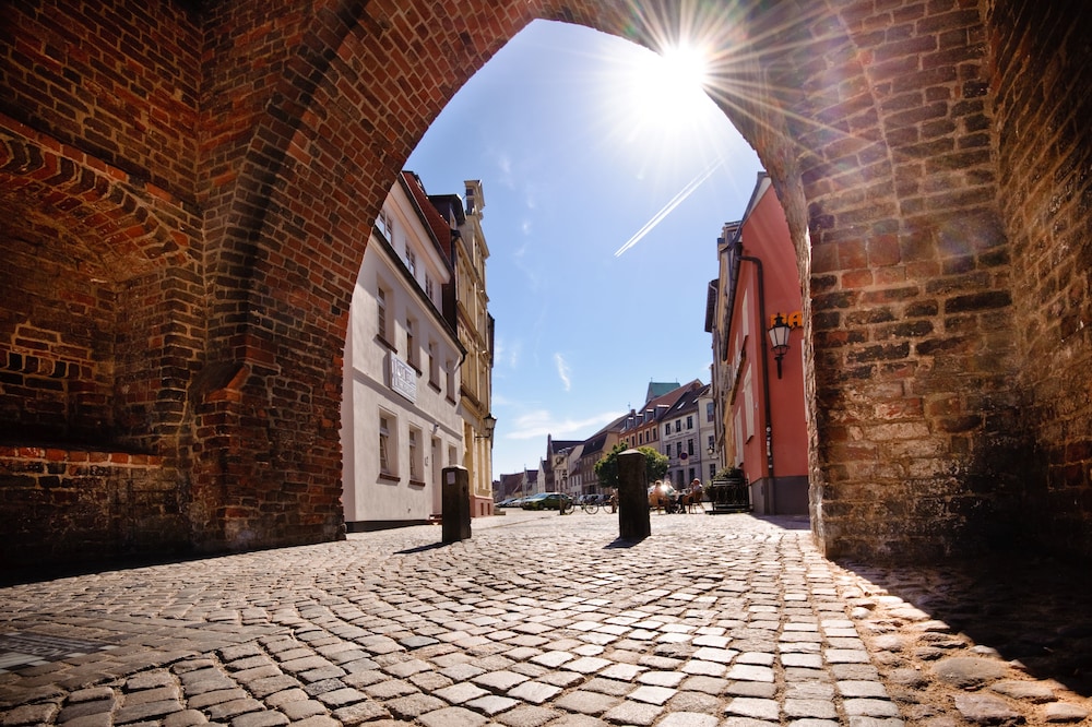 Hotel Am Alten Hafen — Wismar