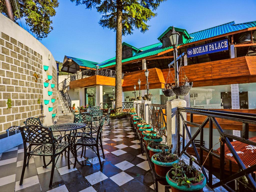 Hotel Mohan Palace — hotel in Dalhousie