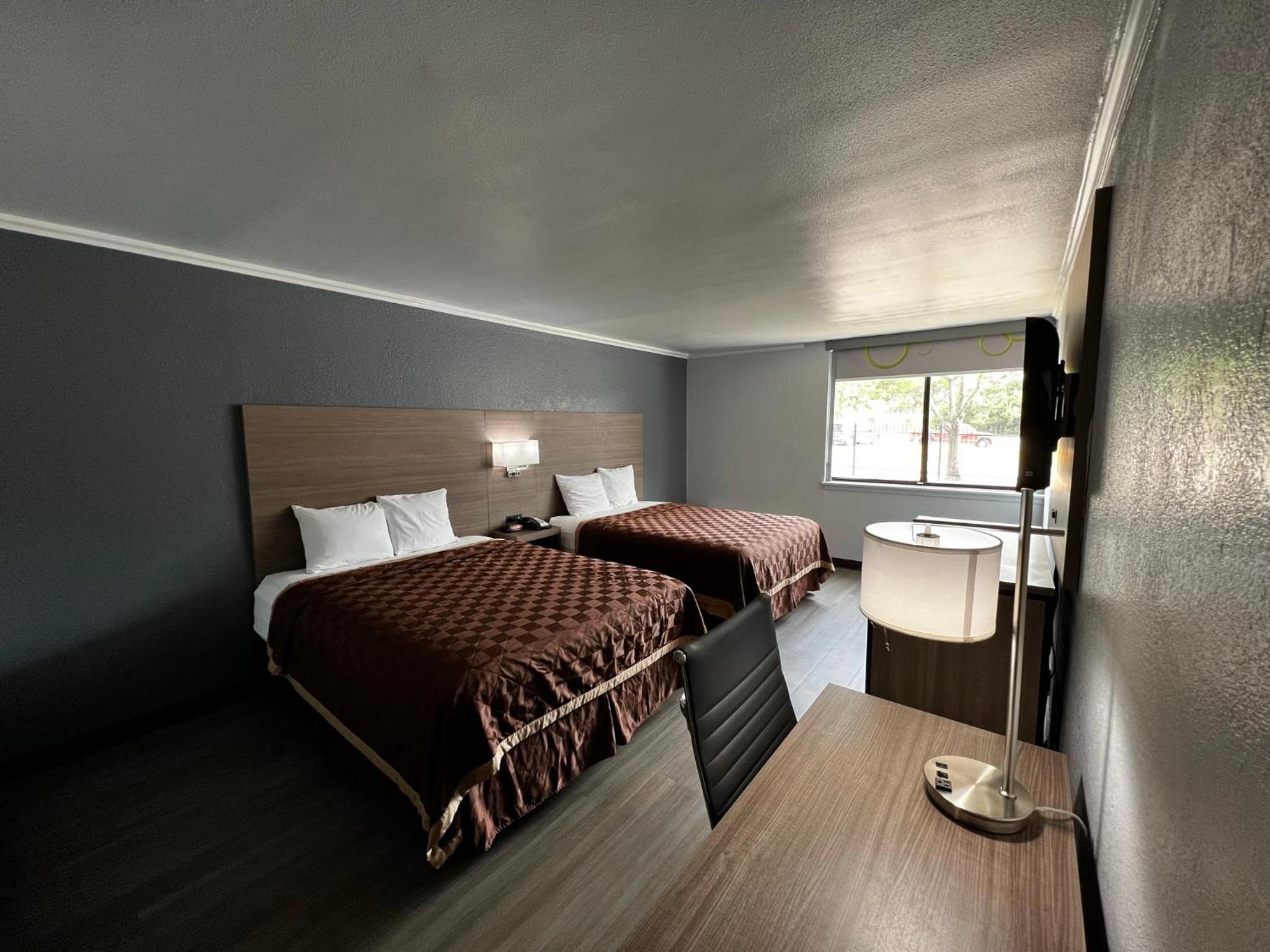 Super 8 by Wyndham Fort Worth Entertainment District - photo 27