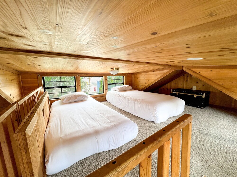 Cedar Creek Lodging & RV Park - photo 9
