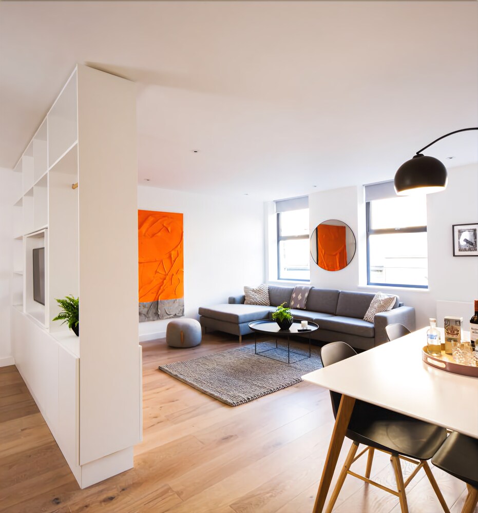 Hiding Space Westgate Apartments — 4-Star Luxury Hotel in Bath, United Kingdom