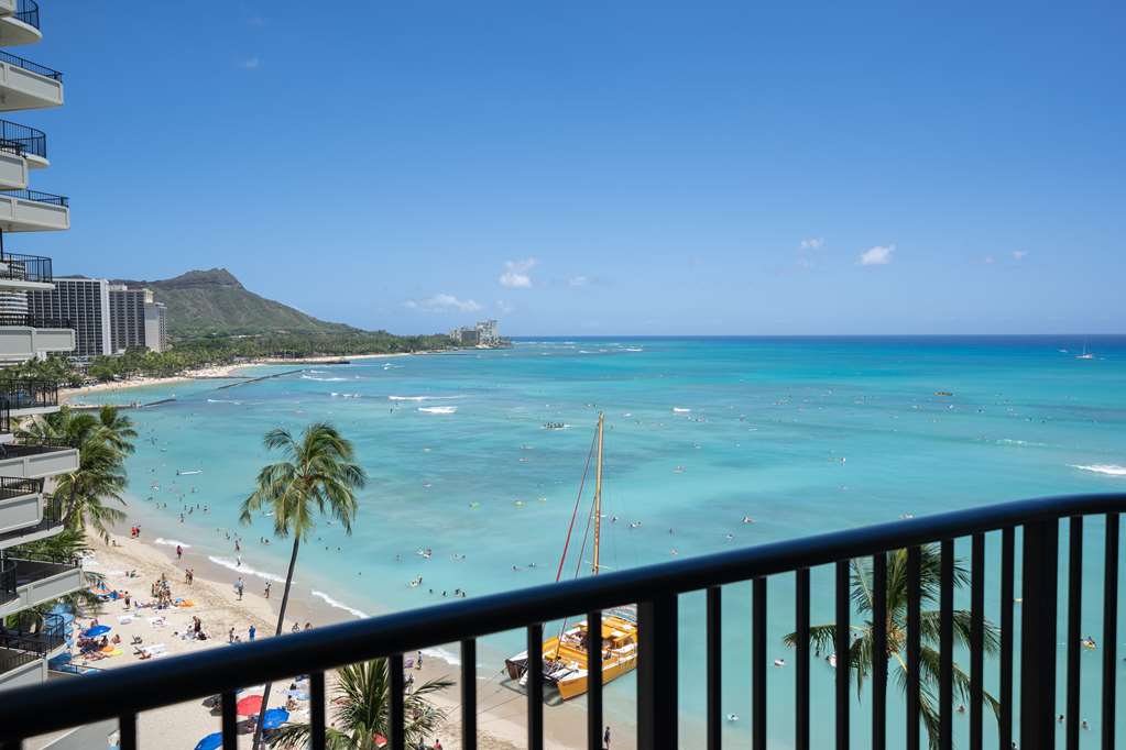 Outrigger Waikiki Beach Resort - photo 10