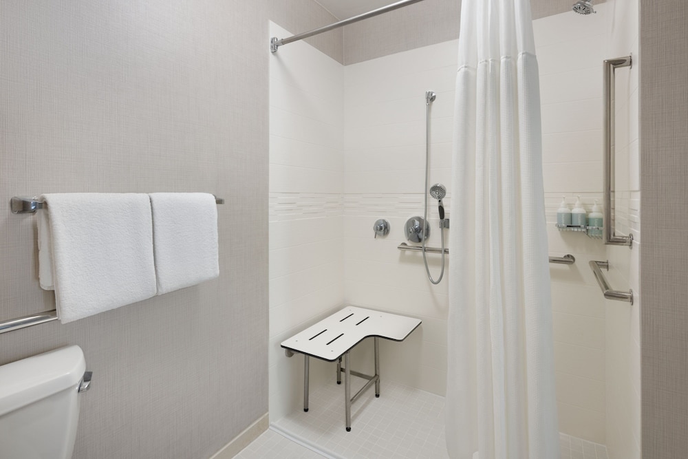 Residence Inn by Marriott Savannah Downtown Historic Distric - photo 21