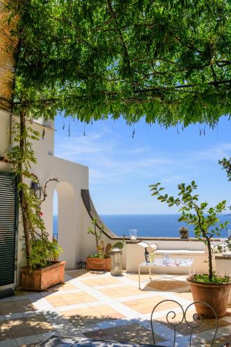 Villa Trara — 4-Star Luxury Hotel in Positano, Italy