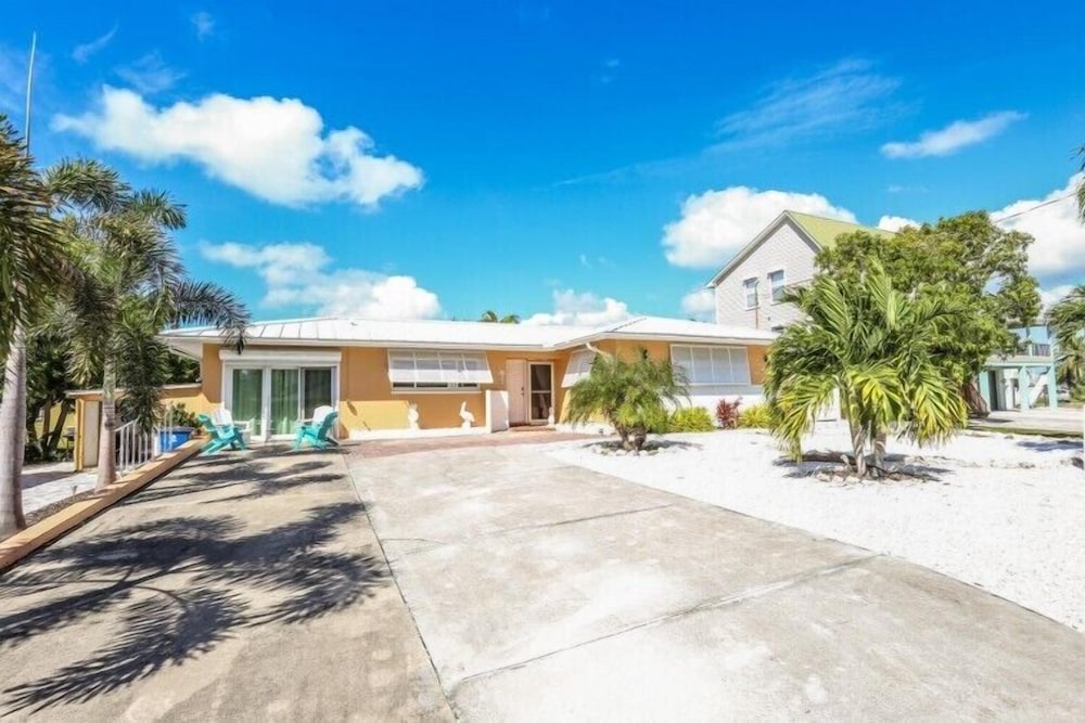 243 Miramar Street in Fort Myers Beach, United States