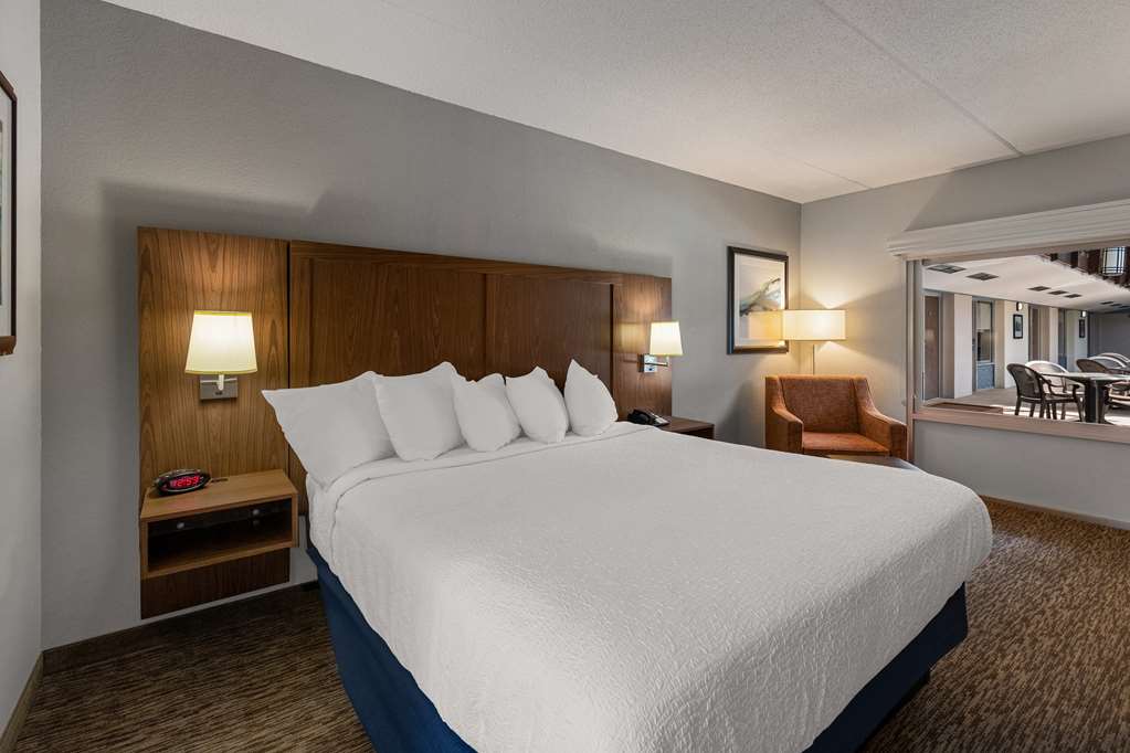 Best Western Bridgeview Hotel - photo 23