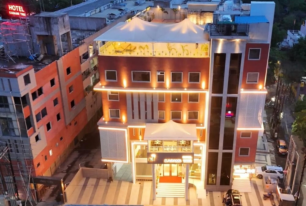 Hotel Kadamb Tree in Jabalpur, India