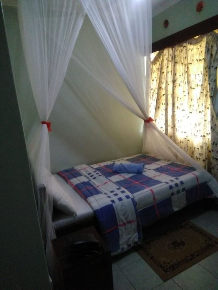 Usenge Sunset Resort — Siaya — photo 4