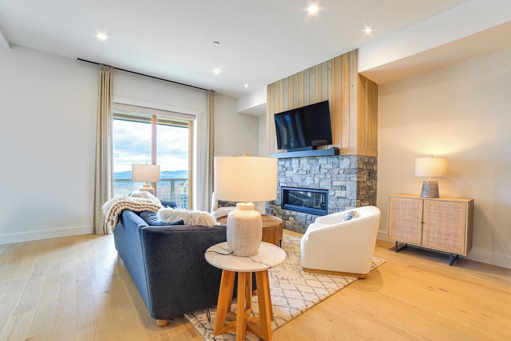 Ski in out Townhome w Views at Okemo Resort - photo 4
