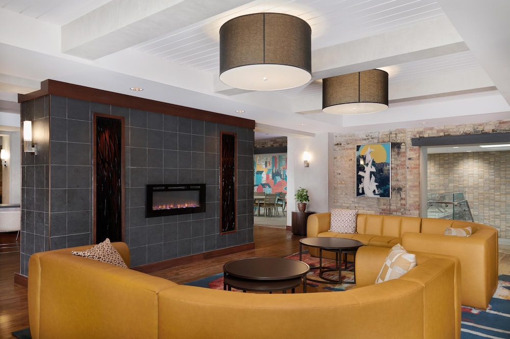Homewood Suites by Hilton Grand Rapids Downtown - photo 2