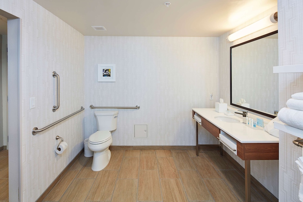 Hampton Inn & Suites Sacramento at Csus - photo 30