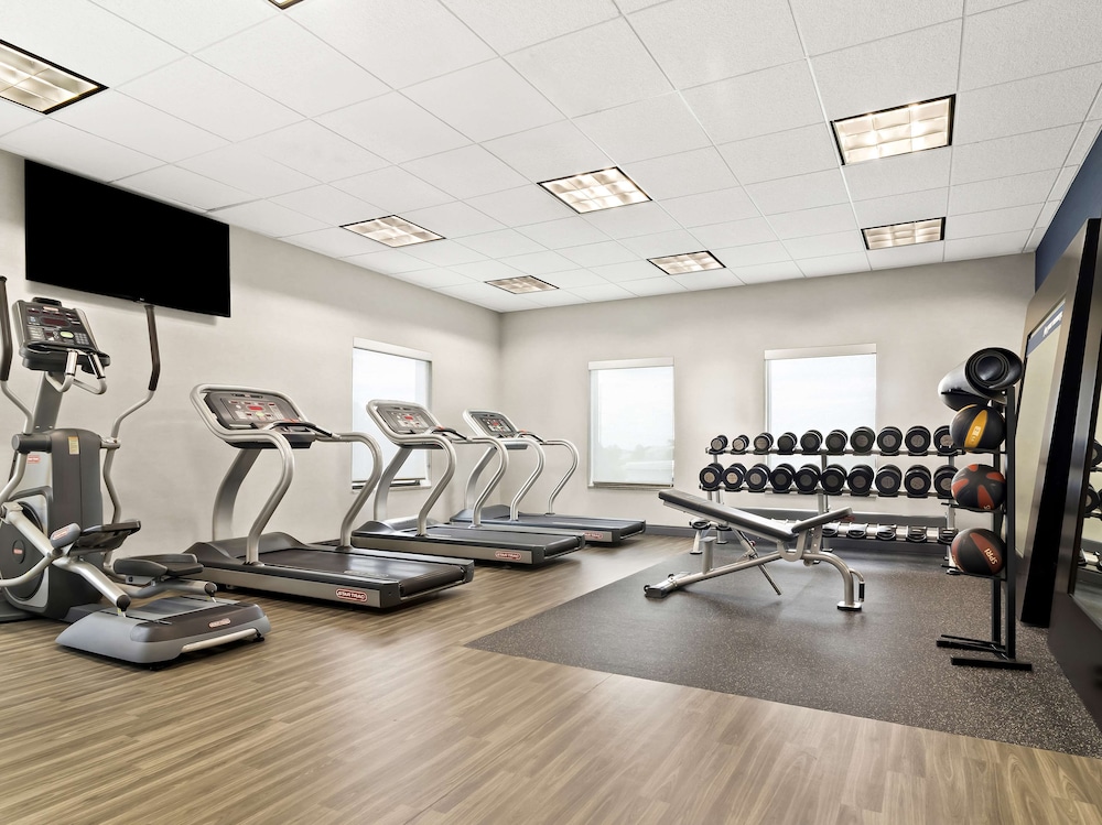 Hampton Inn Blytheville - photo 22