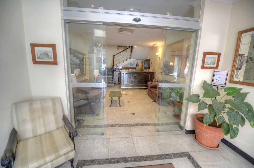 Allegro Hotel — hotel in San Giljan