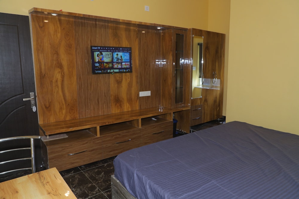 Hotel Vatika And Rooftop Restaurant in Haldwani, India