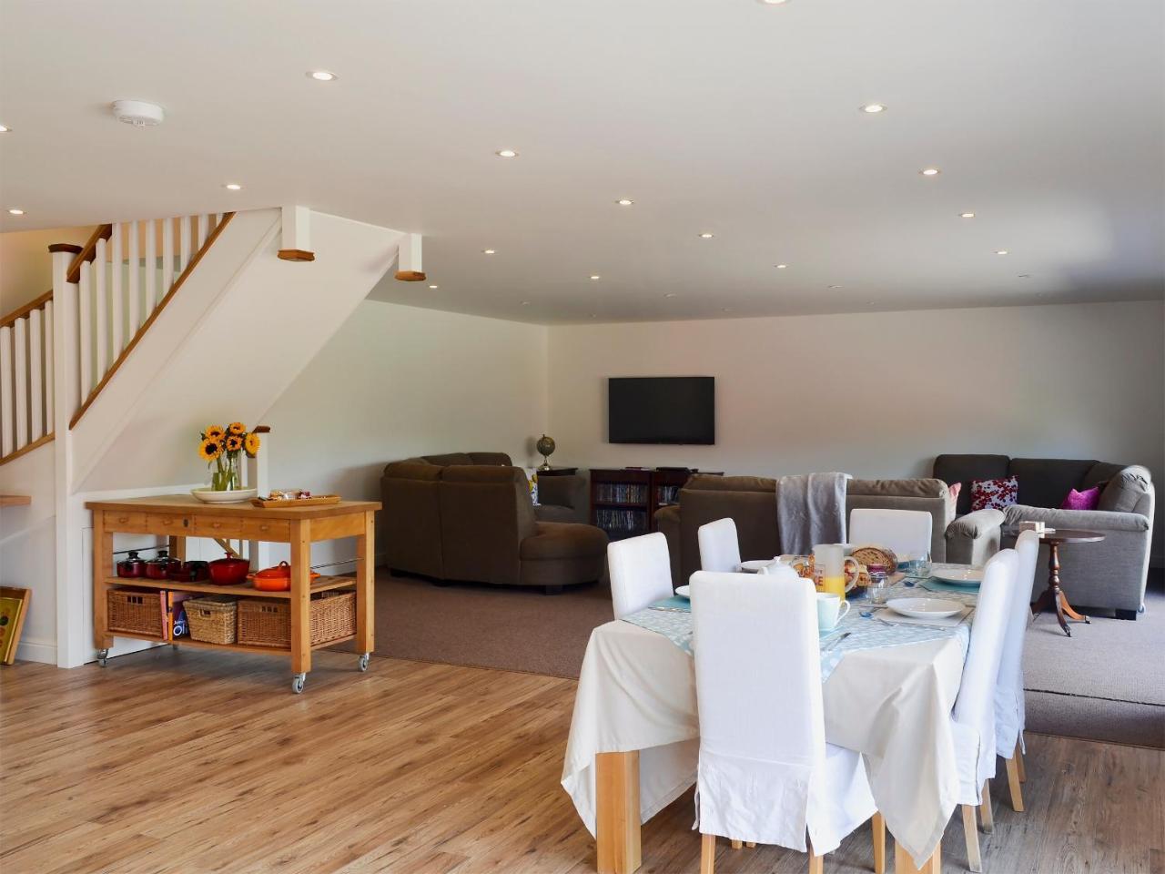 Reeds Farmhouse — 4-Star Luxury Hotel in Farnham, United Kingdom