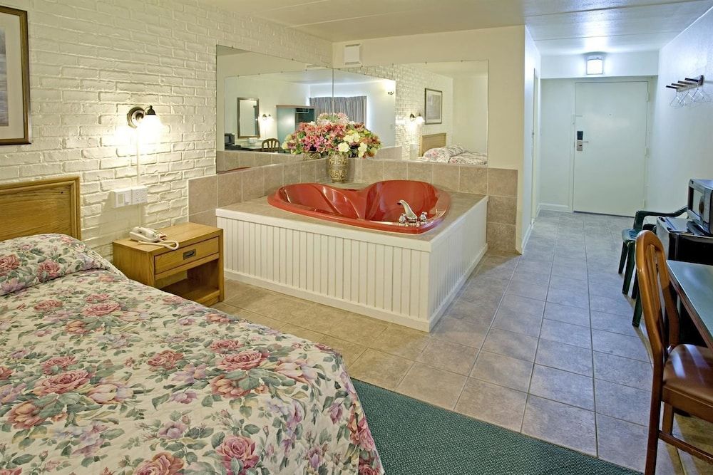 Cambridge Inn - photo 16