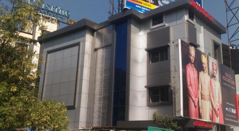 Hotel R.j Residency
