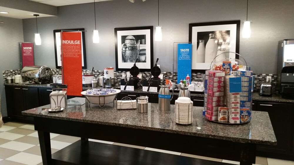 Hampton Inn Cortland - photo 49