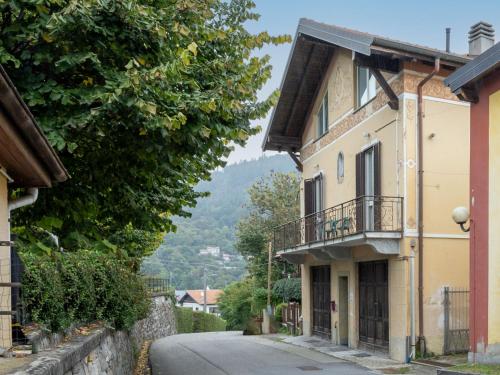 Apartment Adele by Interhome — 4-Star Luxury Hotel in Bee, Italy