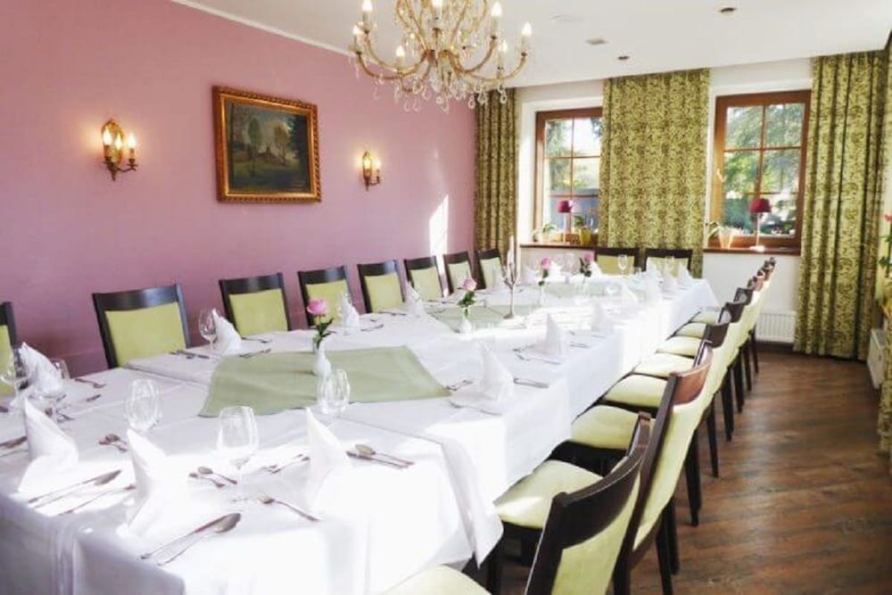 Hotel & Restaurant Kleinolbersdorf in Chemnitz, Germany