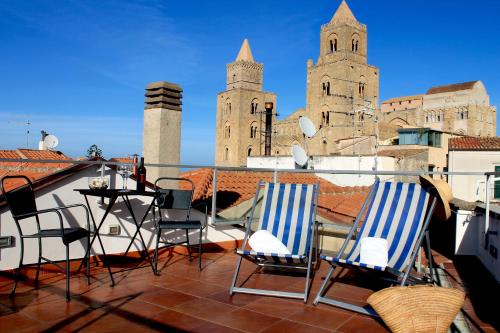 Penthouse Duomo — 4-Star Luxury Hotel in Cefalu, Italy