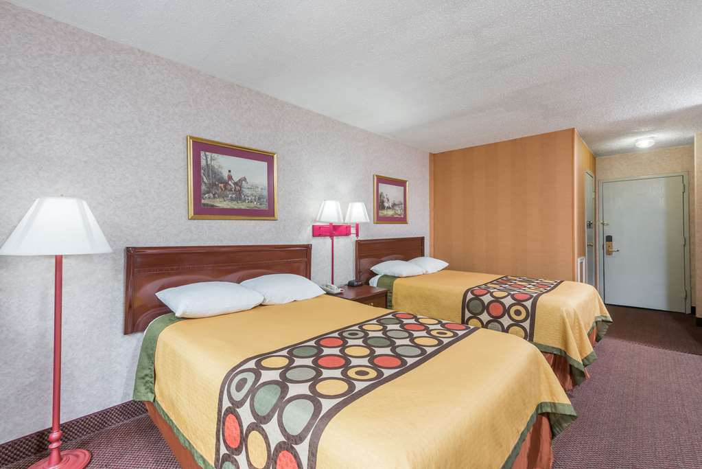 Super 8 by Wyndham Hancock MD - photo 12