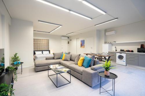 Ermou street 1 bedroom 4 persons apartment by MPS — 4-Star Luxury Hotel in Athens, Greece