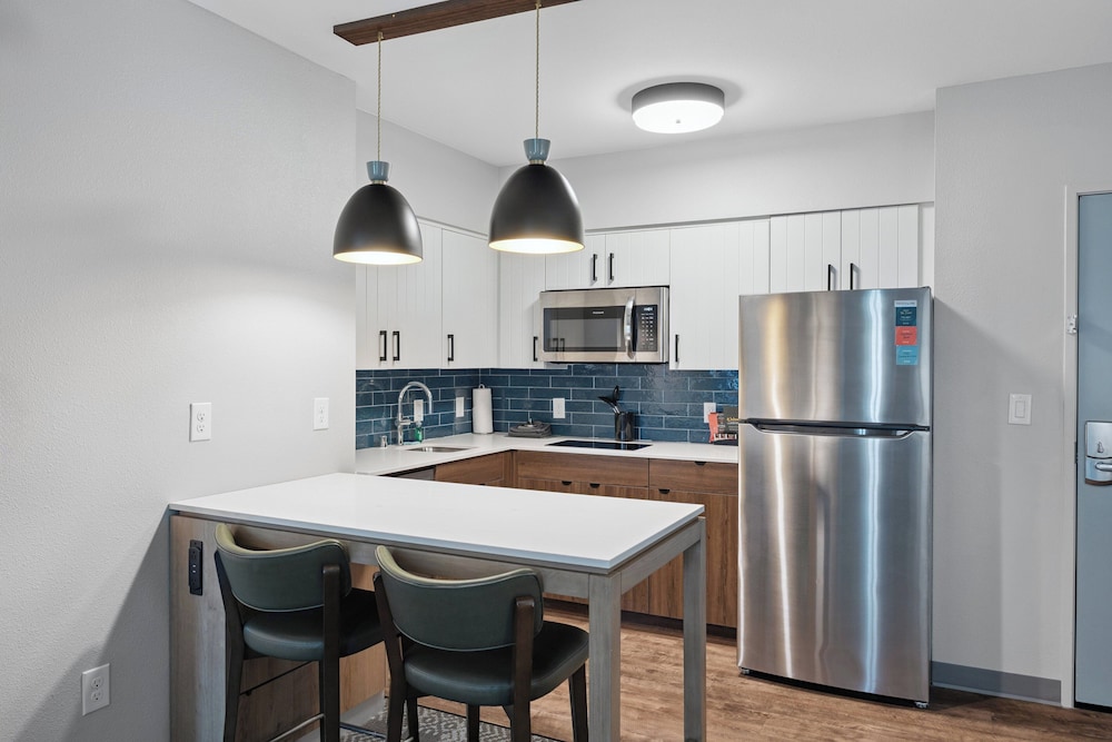 Staybridge Suites Sacramento Woodland - photo 74