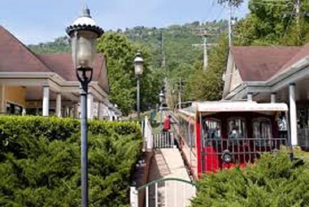 The Smokehouse Lodge and Cabins - photo 101